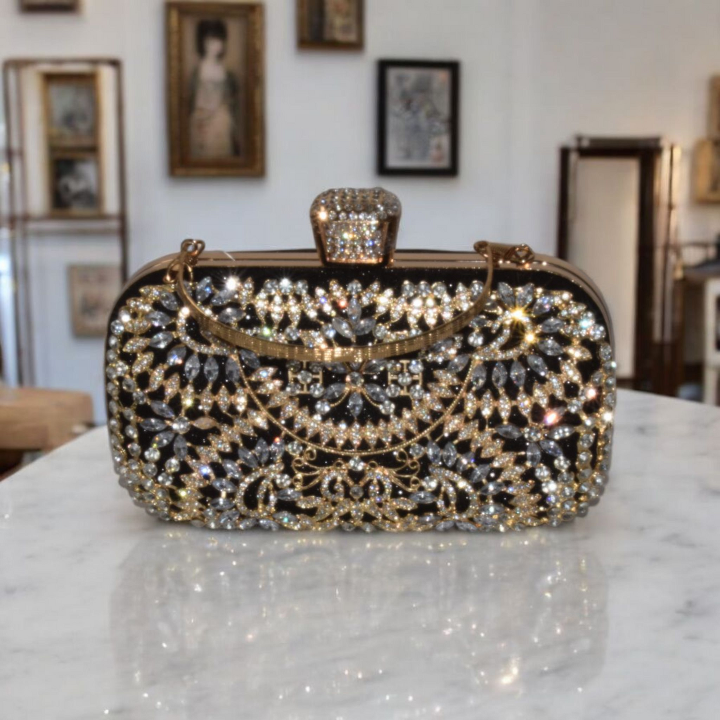 Dorole Eika Clutch